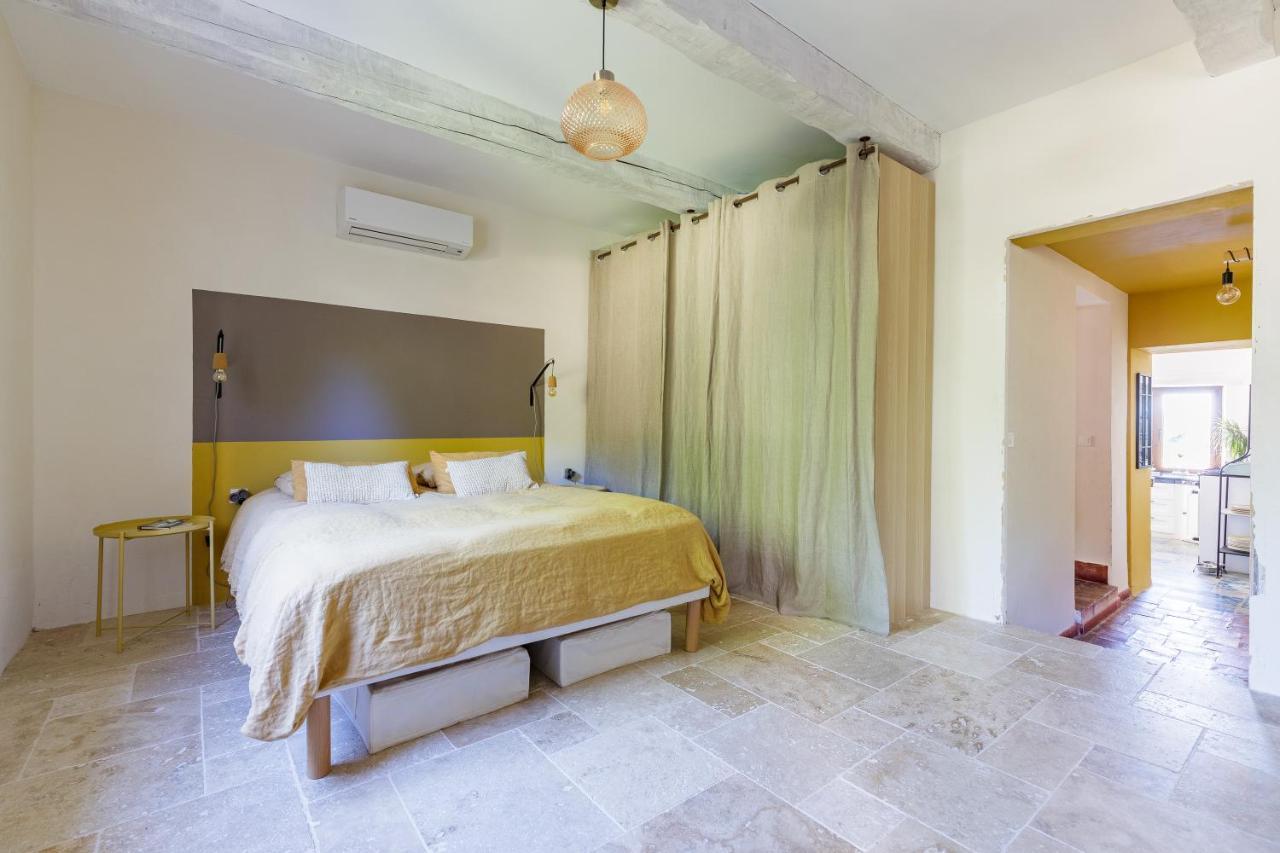 Lodges Park Castellet Provence - Gites Dans Les Vignes Aoc Bandol A 15 Min Des Plages Et Du Circuit Paul Ricard F1 ル・ボーセ 部屋 写真